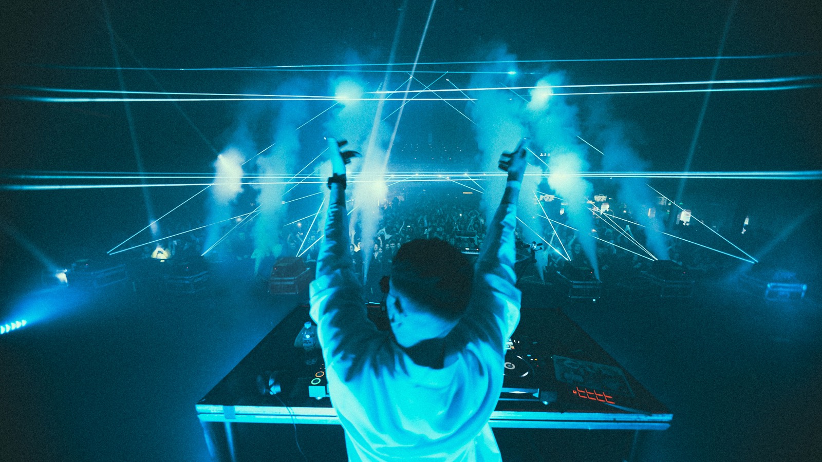 DJ SET
